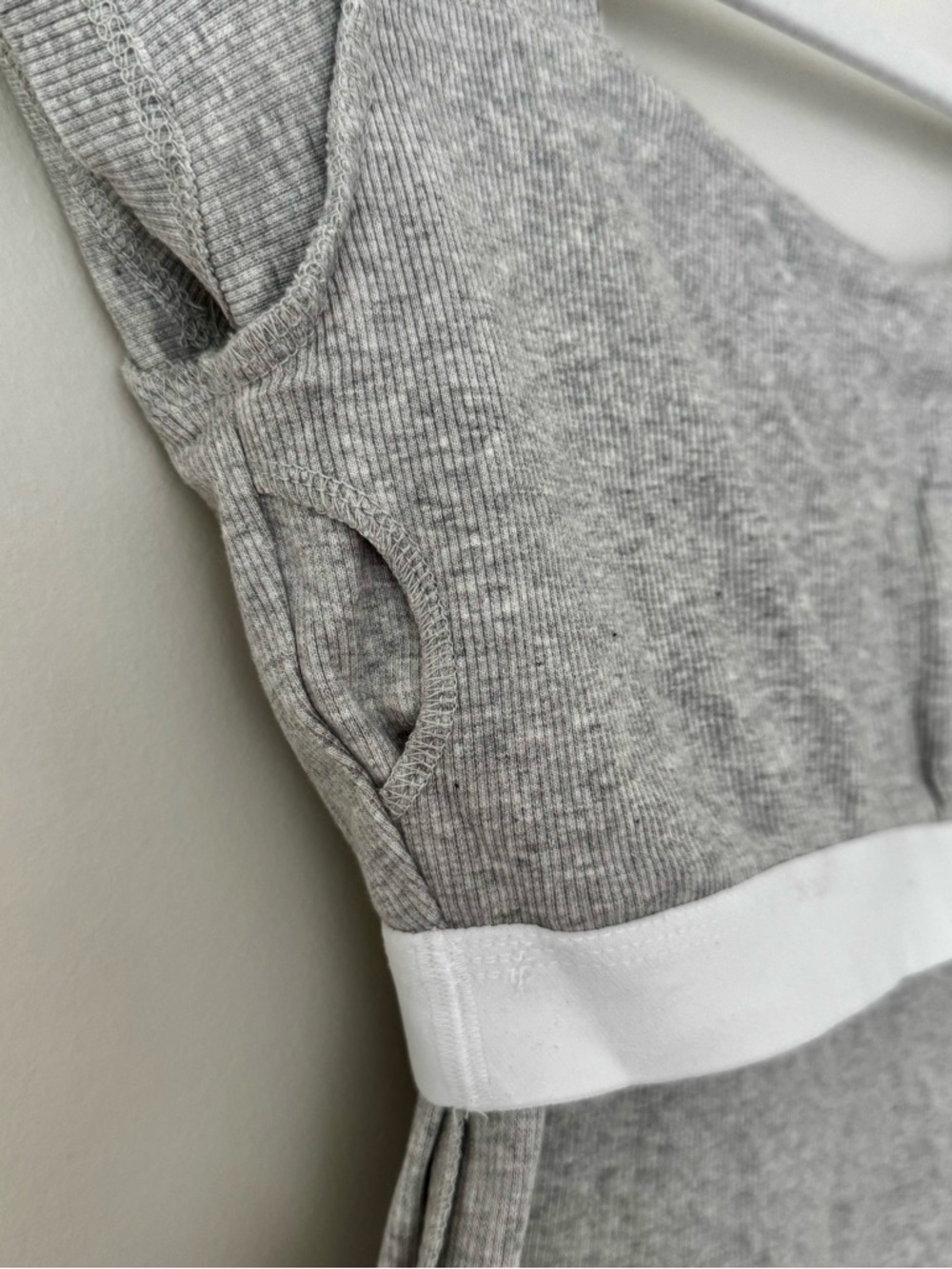 NWT Kyodan Ribbed Short Sleeve Square Neck Top With Built In Bra, Grey – Medium - Picture 7 of 8